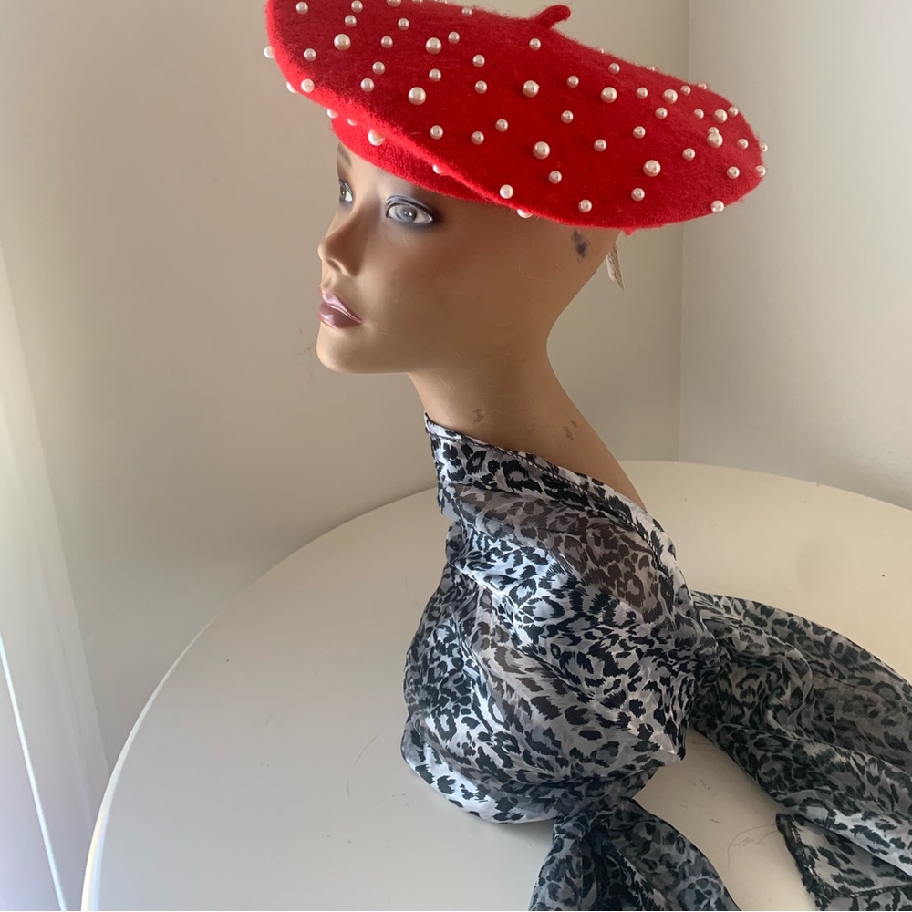 Fashionable red Beret with pearls